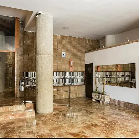 Torre Lll Τορρεμολίνος